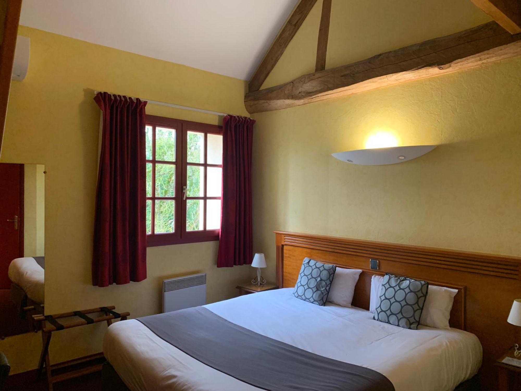 Logis Hotel Restaurant Le Moulin De La Coudre Venoy ภายนอก รูปภาพ