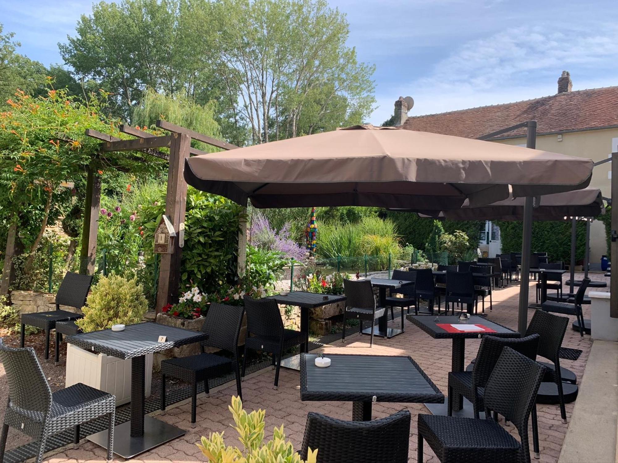 Logis Hotel Restaurant Le Moulin De La Coudre Venoy ภายนอก รูปภาพ